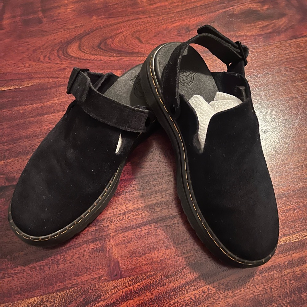 Brand:  Dr Martens Style:  Clarkson   Size:  UK 6